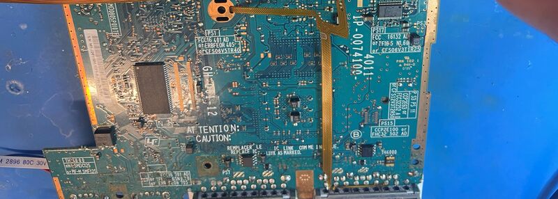 File:PS2S I2SBOTTOM.JPG