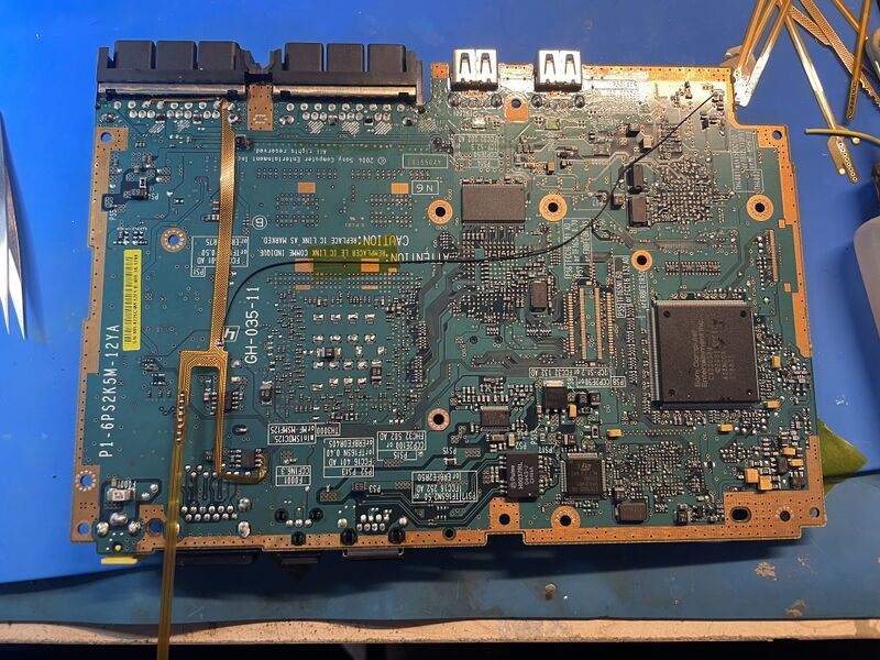 File:PS2 TSIDE INT.JPG